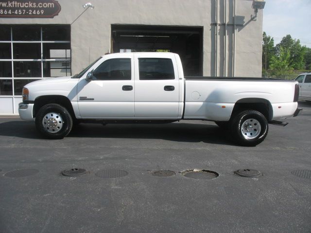 GMC Sierra 3500 2003 photo 18