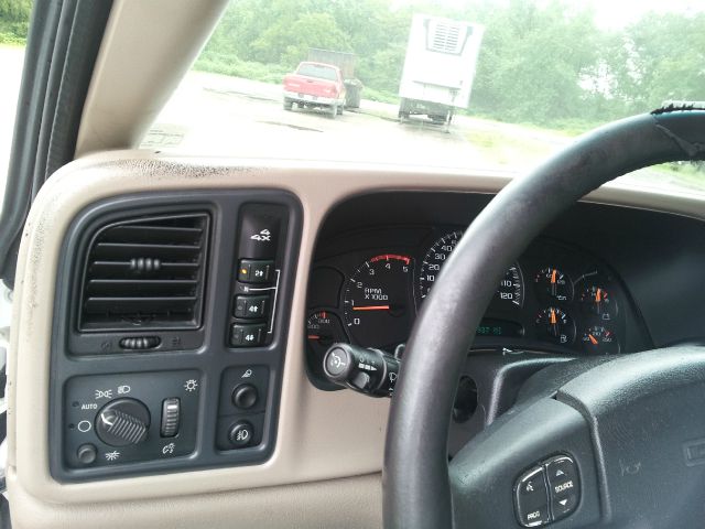 GMC Sierra 3500 2003 photo 2