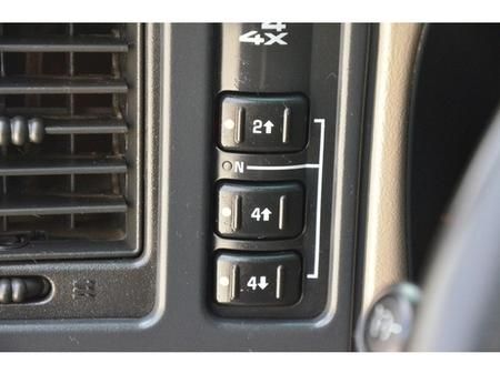 GMC Sierra 3500 SE 4WD Pickup Truck