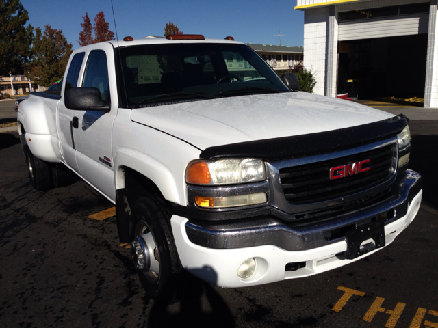 GMC Sierra 3500 2004 photo 2