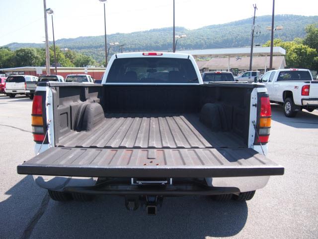GMC Sierra 3500 2004 photo 1
