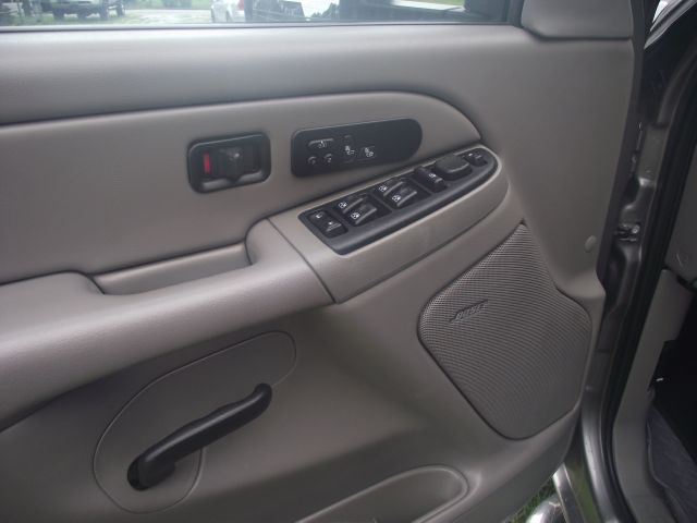 GMC Sierra 3500 Cloth Buckets Pickup Truck