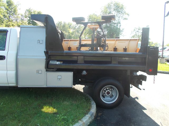 GMC Sierra 3500 2006 photo 2