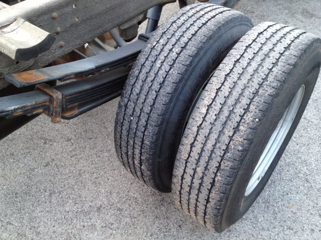 GMC Sierra 3500 ES 2.4L AUTO Specialty Truck