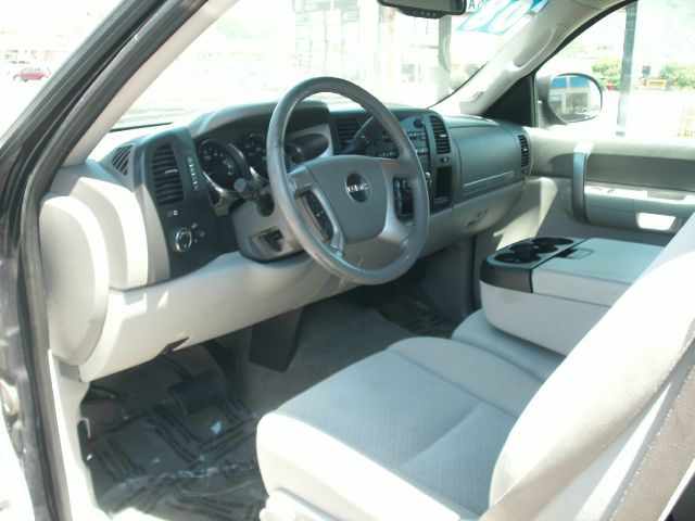 GMC Sierra 3500 4WD EXT LT Pickup Truck