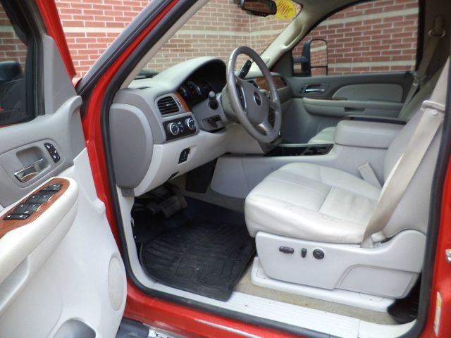 GMC Sierra 3500 4dr S Tiptronic Pickup Truck