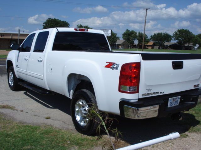 GMC Sierra 3500 2010 photo 26