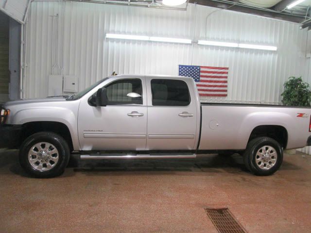 GMC Sierra 3500 2012 photo 2