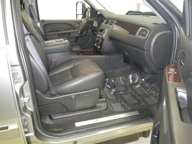 GMC Sierra 3500 2012 photo 17