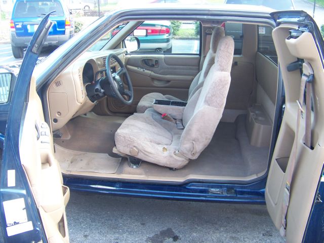 GMC Sonoma 2000 photo 2