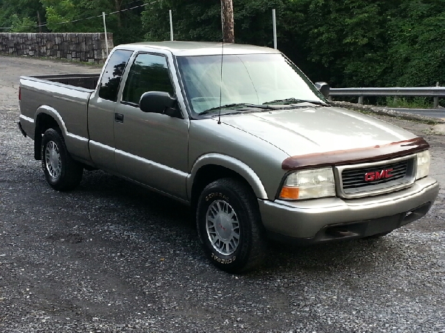 GMC Sonoma 2000 photo 2
