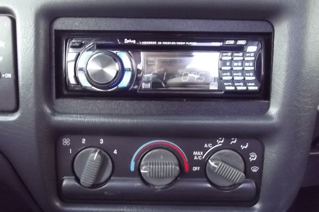 GMC Sonoma 2001 photo 13