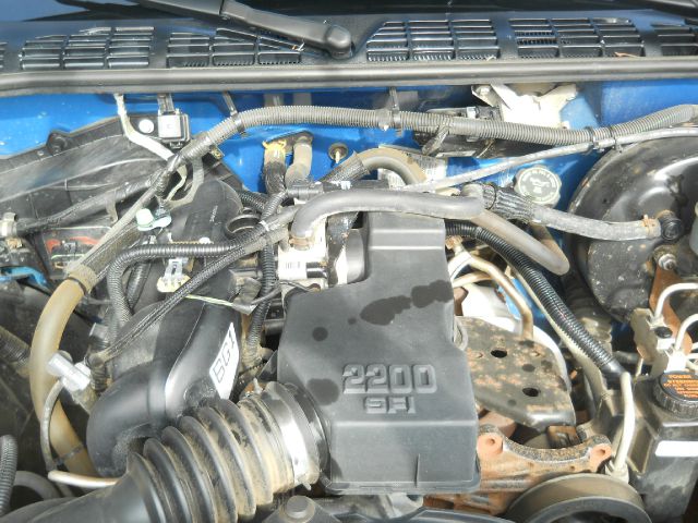 GMC Sonoma 2001 photo 2