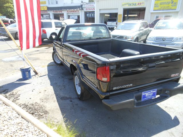 GMC Sonoma EX-L Minivan Pickup Truck