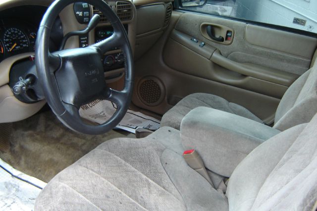 GMC Sonoma 2002 photo 3