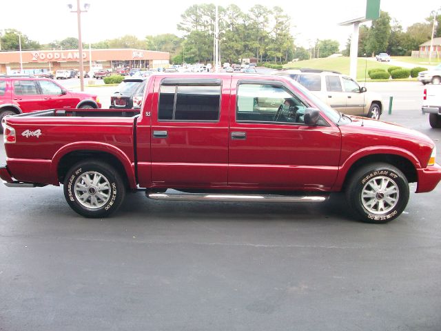 GMC Sonoma 2002 photo 2