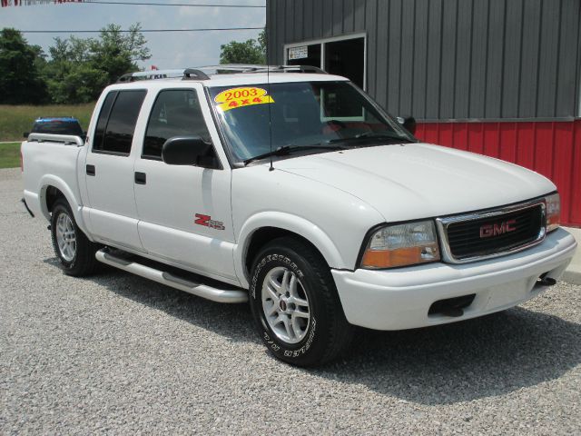 GMC Sonoma 2003 photo 1