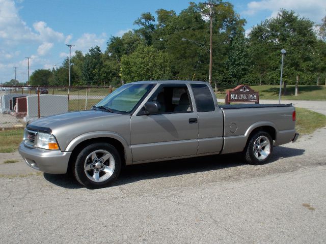 GMC Sonoma 6 Speed Quattro Pickup Truck