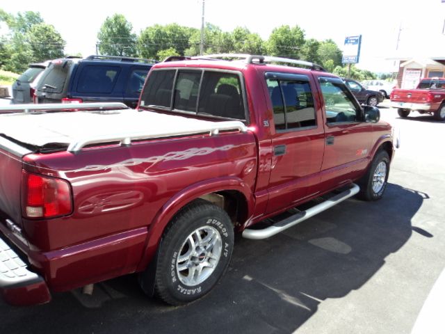 GMC Sonoma 2003 photo 2