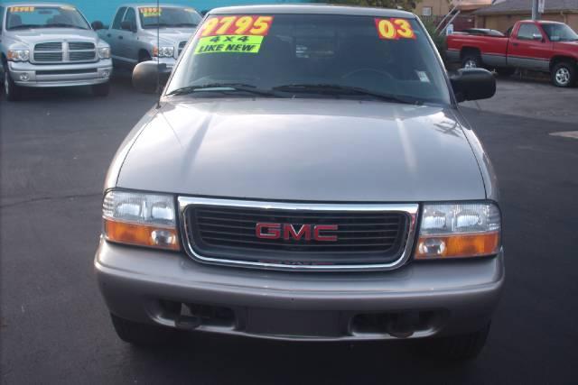 GMC Sonoma 2003 photo 1