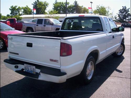 GMC Sonoma 2003 photo 1
