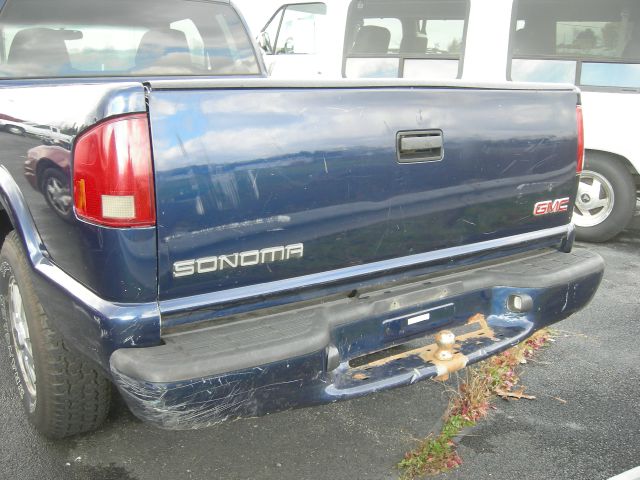 GMC Sonoma 4dr Sdn 3.7L FWD Sedan Pickup Truck