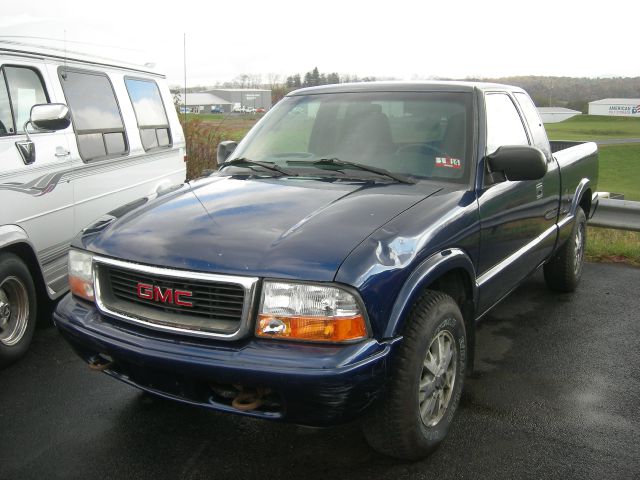 GMC Sonoma 2003 photo 2