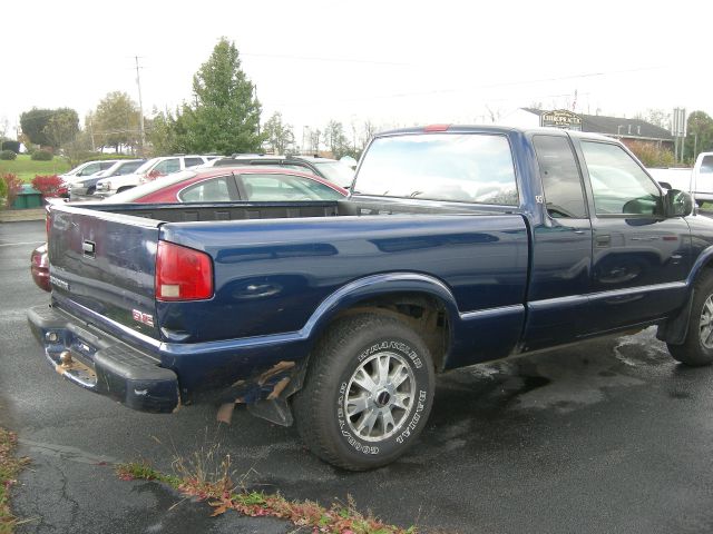 GMC Sonoma 2003 photo 3