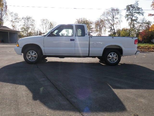 GMC Sonoma 2003 photo 1