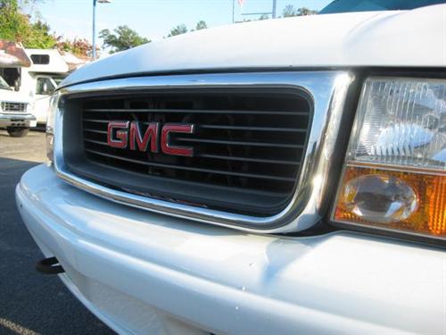GMC Sonoma 2003 photo 2