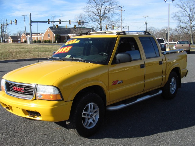 GMC Sonoma 2004 photo 3