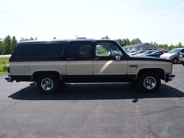 GMC Suburban E350 4dr Wgn Sport 3.5L 4matic AWD Wagon SUV