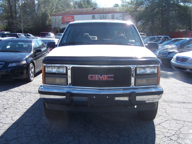 GMC Suburban 1992 photo 4