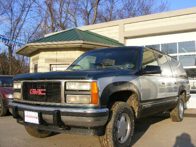GMC Suburban 1993 photo 4