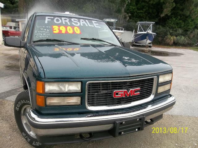 GMC Suburban 1995 photo 1