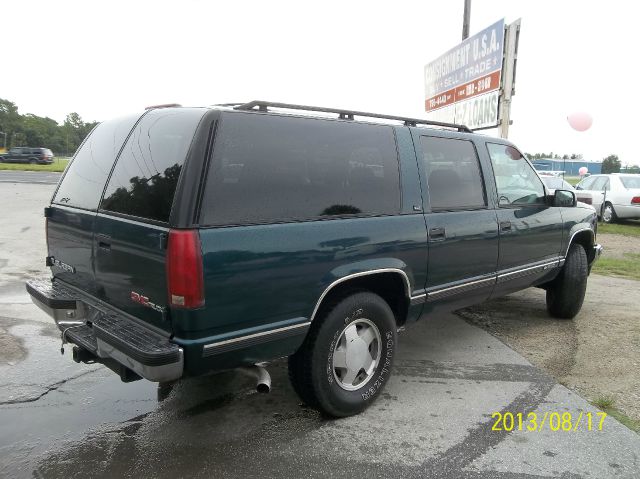 GMC Suburban 1995 photo 2