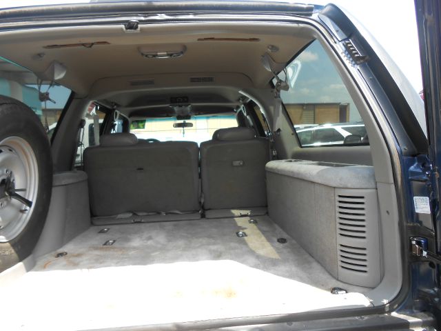 GMC Suburban Unknown SUV