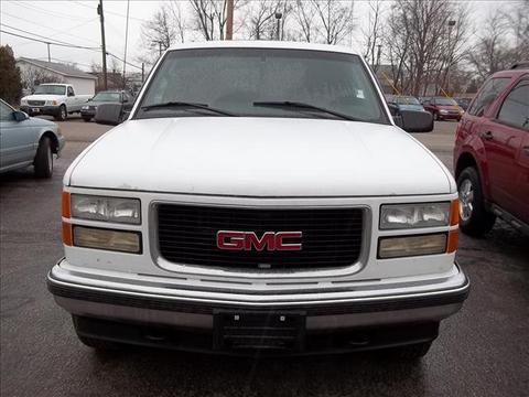 GMC Suburban 1999 photo 4
