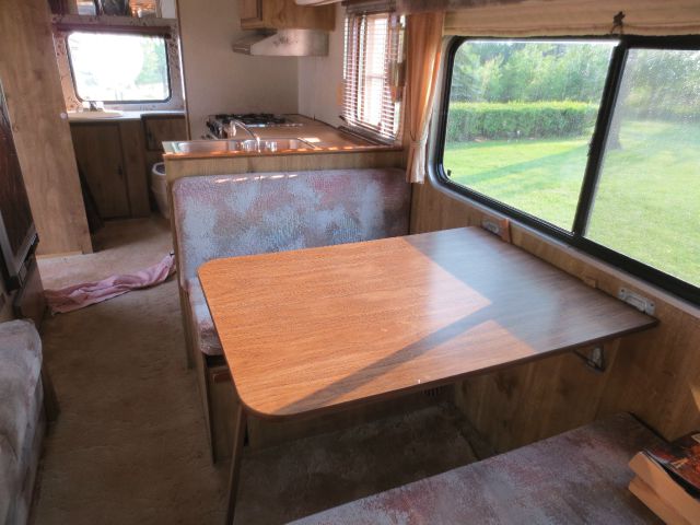 GMC TG31632 1982 photo 1