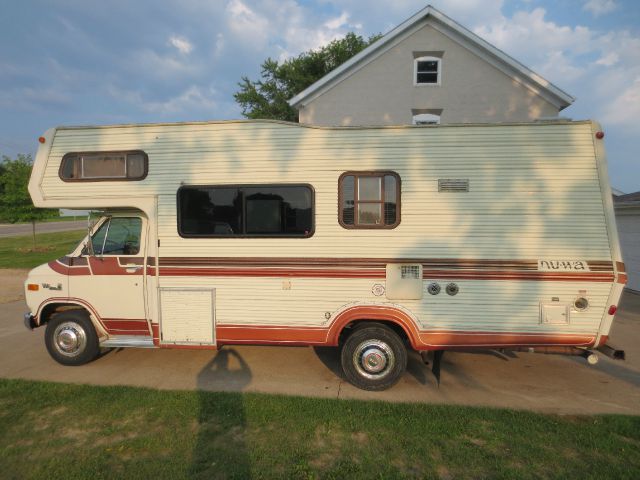 GMC TG31632 1982 photo 3