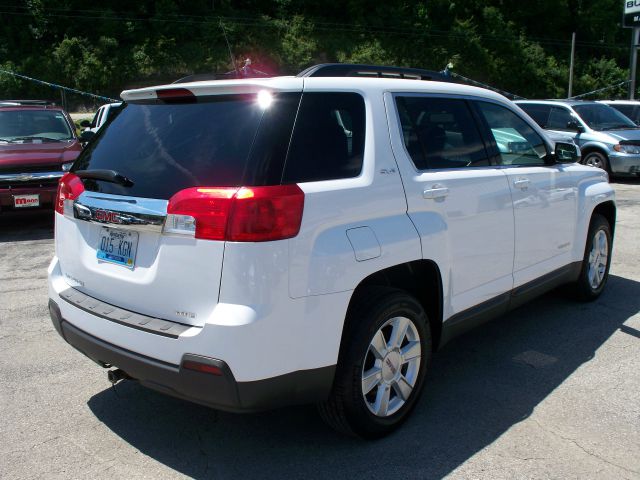 GMC Terrain 2010 photo 4