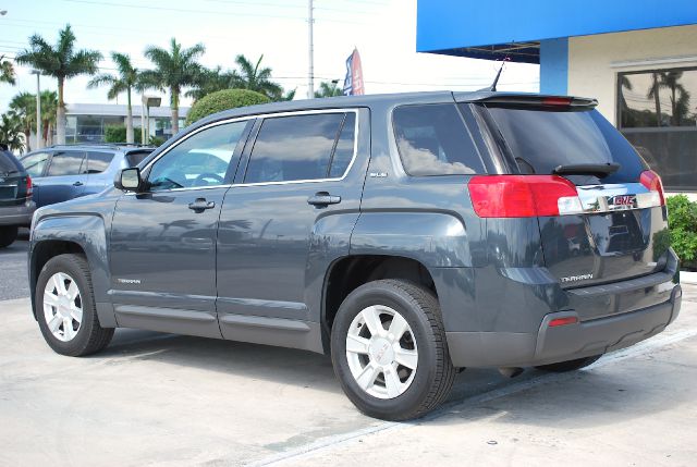 GMC Terrain 2010 photo 1