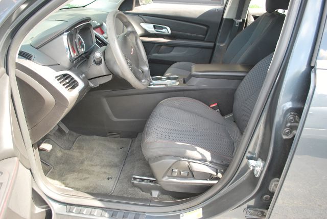 GMC Terrain 2010 photo 11