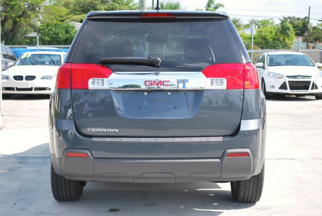 GMC Terrain 2010 photo 8