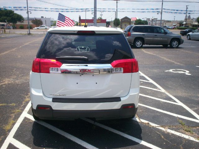 GMC Terrain 2010 photo 1