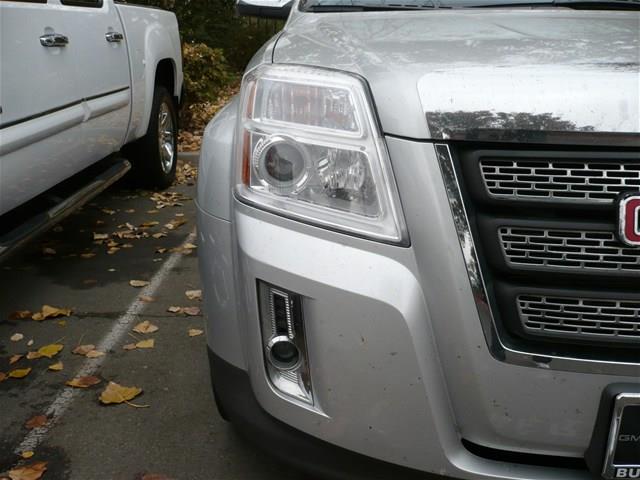 GMC Terrain 2010 photo 1