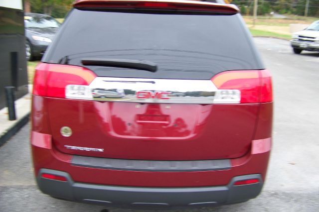 GMC Terrain 2010 photo 2