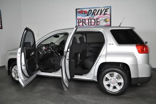 GMC Terrain 2010 photo 1