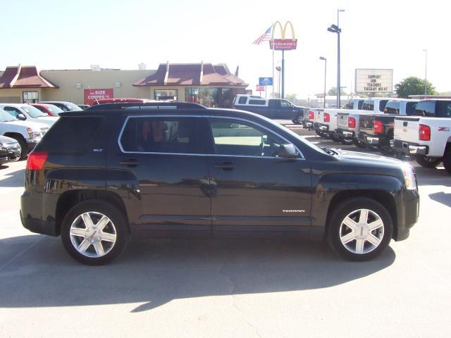 GMC Terrain 2010 photo 2