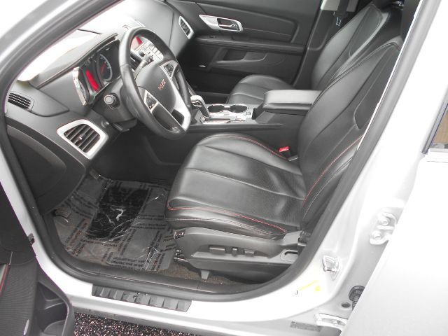 GMC Terrain 2010 photo 1